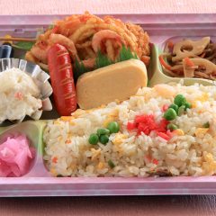 ピラフ弁当　￥580